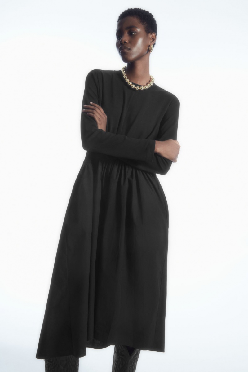 Dámské Šaty COS Asymmetric Gathered-Pasem Midi Černé | COS Eshop CZ-21403EROG