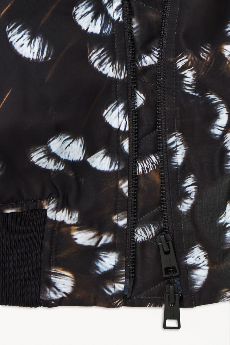 Pánské Bundy COS The Feather-Print Bomber Černé | COS Eshop CZ-41327EBWN